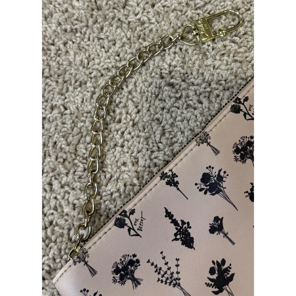 Betsey‎ Johnson Floral Pouch Pink Faux Leather Wristlet Chain Bag Gold Heart